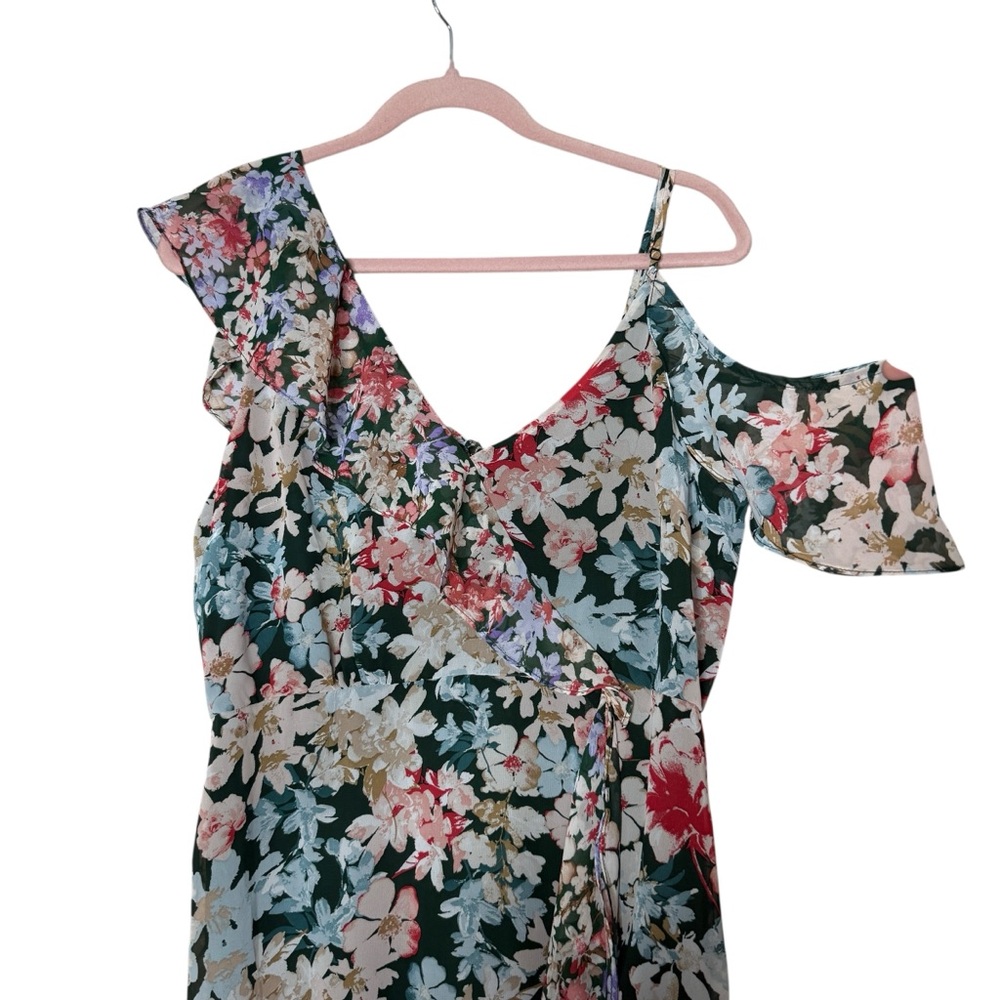 Lulu's Floral One-Shoulder Asymmetrical Maxi Dress in Multi Floral - Picture 6 of 9